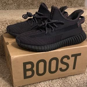 Yeezy boost 350 black